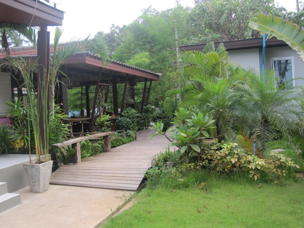 Naiyang Boutique Resort Ban Phak Chit Luaran gambar