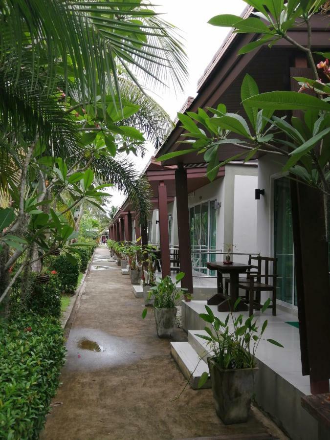 Naiyang Boutique Resort Ban Phak Chit Luaran gambar